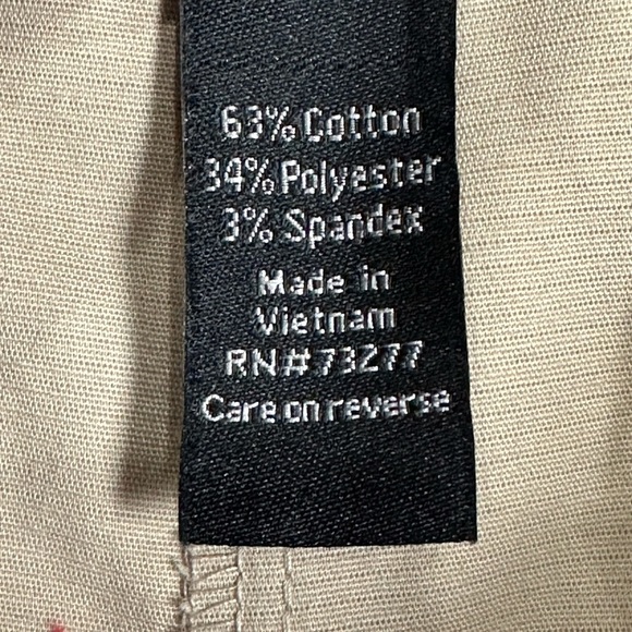 Women's Apt. 9 10 Medium Chino Khakis Khaki Bermuda Shorts Stretch Twill NWOT - Picture 8 of 9